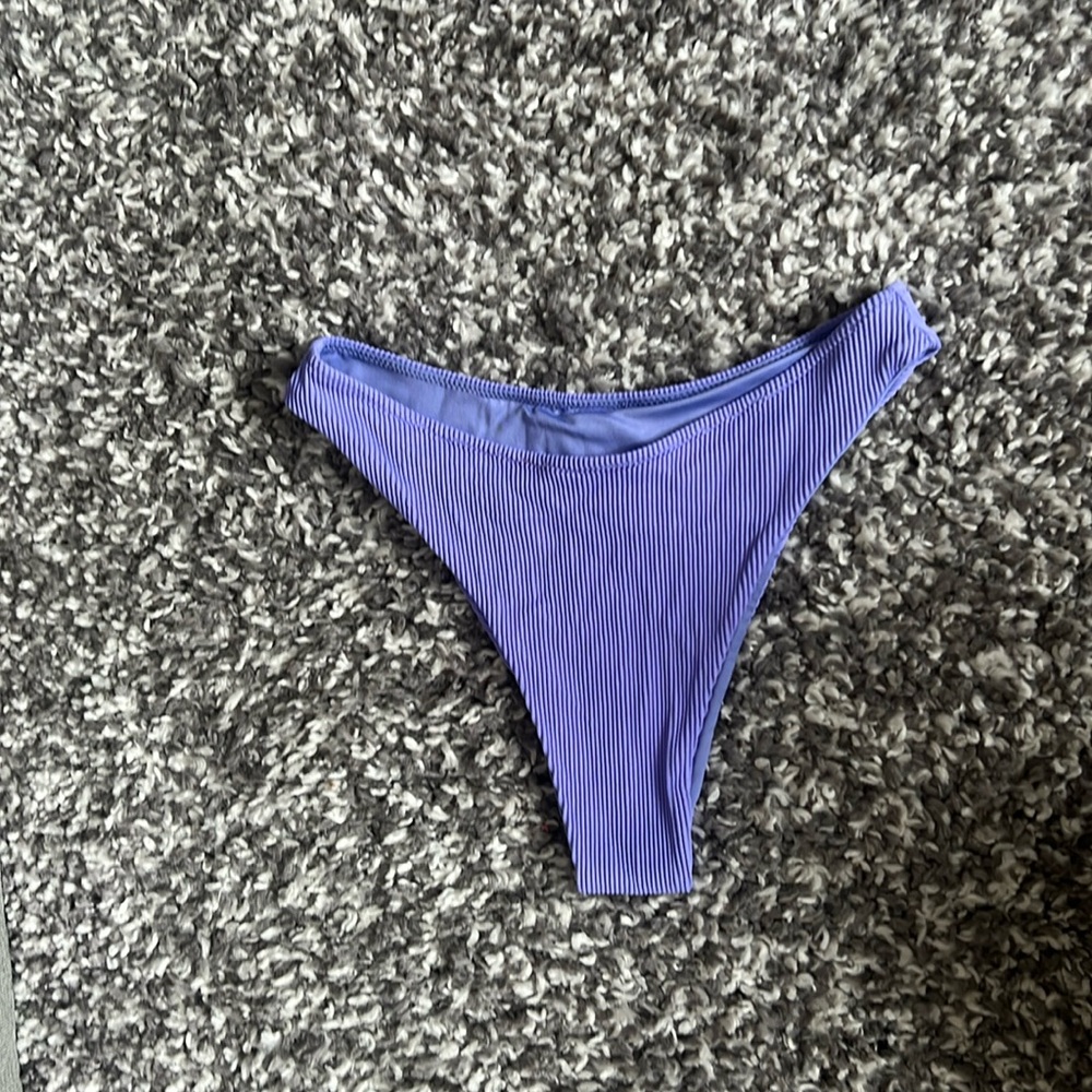 Buff Bunny Chasing Waterfalls Bikini Bottom in Shade LavenDear Size M